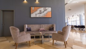 Arena Hotel Holiday