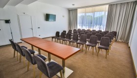 Arena Hotel Holiday