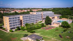 Hotel Holiday