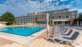 Arena Hotel Holiday