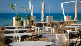 Weddings. Yacht bar