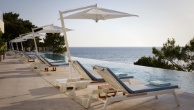 Outfoor pool