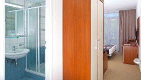 Arena Hotel Holiday