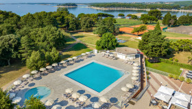 Arena Hotel Holiday_Beaches&Pools