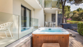 Park Plaza Arena_Two Bedroom Garden Suite Sea View