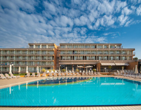 Arena Hotel Holiday