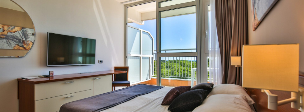 Early Booking - Arena Hotel Holiday